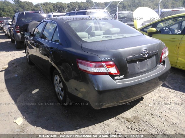 4T4BF3EK6AR023636 - 2010 TOYOTA CAMRY SE/LE/XLE 灰色 照片 3