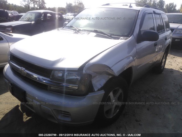 1GNDT13SX62199137 - 2006 CHEVROLET TRAILBLAZER LS/LT SILVER photo 2