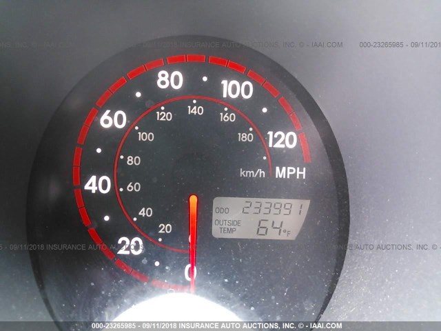 2T1LR32E25C367542 - 2005 TOYOTA COROLLA MATRIX XR GRAY photo 7