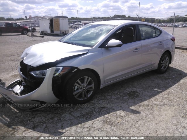 5NPD84LF6JH365546 - 2018 HYUNDAI ELANTRA SEL/VALUE/LIMITED SILVER photo 2