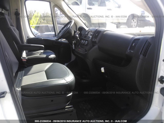 3C6TRVAG3JE105806 - 2018 RAM PROMASTER 1500 1500 STANDARD WHITE photo 5