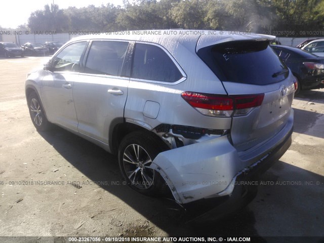 5TDZZRFH6JS239579 - 2018 TOYOTA HIGHLANDER LE/LE PLUS SILVER photo 3