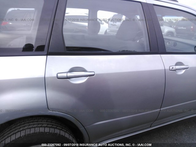 JA4LZ31F75U045714 - 2005 MITSUBISHI OUTLANDER LS SILVER photo 6