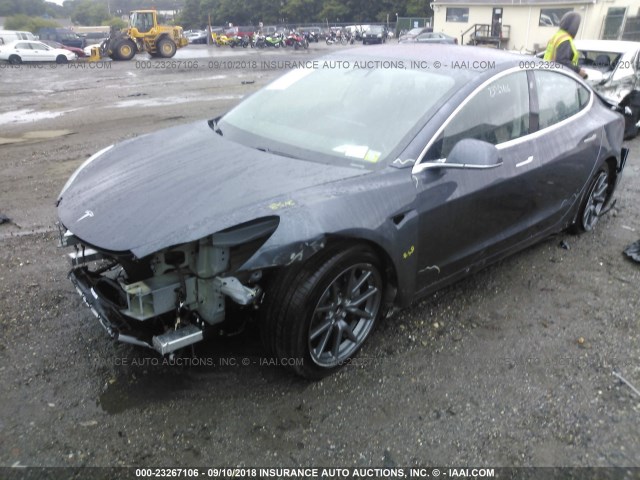 5YJ3E1EAXJF018871 - 2018 TESLA MODEL 3 ნაცრისფერი ფოტო 2