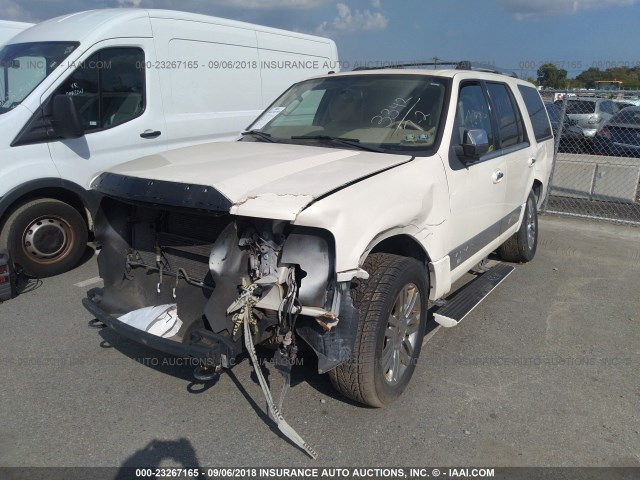 5LMFU28547LJ02803 - 2007 LINCOLN NAVIGATOR BEIGE photo 2