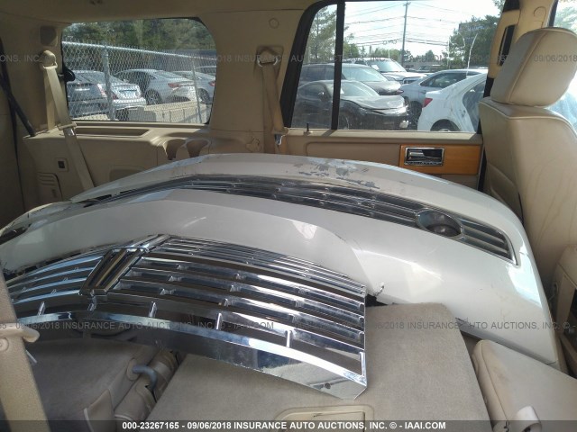 5LMFU28547LJ02803 - 2007 LINCOLN NAVIGATOR BEIGE photo 8