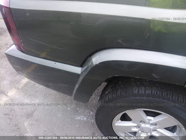 1J8HG48K37C546269 - 2007 JEEP COMMANDER GREEN photo 6