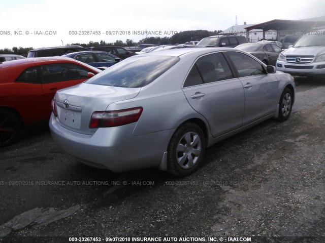 4T1BE46K27U144691 - 2007 TOYOTA CAMRY NEW GENERAT CE/LE/XLE/SE SILVER photo 4