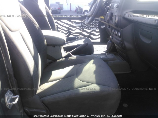 1C4BJWDGXGL265405 - 2016 JEEP WRANGLER UNLIMITE SPORT Mavi foto 5