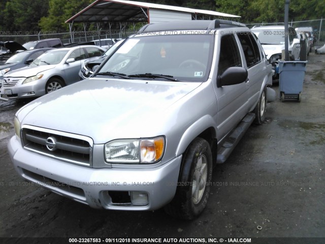 JN8DR09Y02W736599 - 2002 NISSAN PATHFINDER LE/SE SILVER photo 2