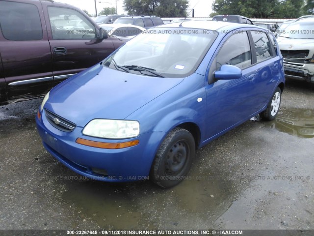 KL1TD66646B577425 - 2006 CHEVROLET AVEO LS BLUE photo 2