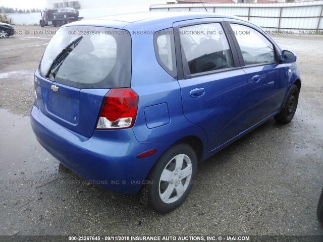 KL1TD66646B577425 - 2006 CHEVROLET AVEO LS BLUE photo 4