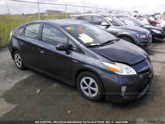 JTDKN3DU3D5581575 - 2013 TOYOTA PRIUS GRAY photo 1