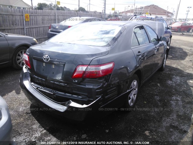 4T1BE46K07U579872 - 2007 TOYOTA CAMRY NEW GENERAT CE/LE/XLE/SE GRAY photo 4