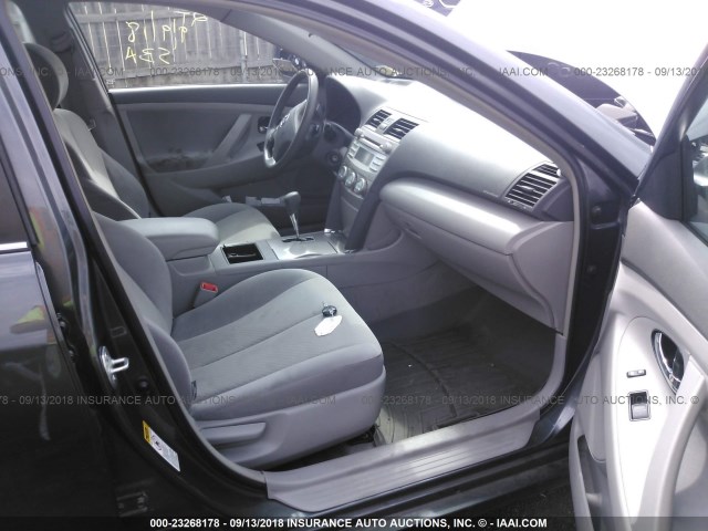 4T1BE46K07U579872 - 2007 TOYOTA CAMRY NEW GENERAT CE/LE/XLE/SE GRAY photo 5