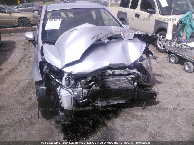 3N1CE2CP5GL394260 - 2016 NISSAN VERSA NOTE S/S PLUS/SV/SL/SR SILVER photo 6