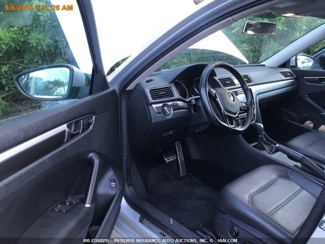 1VWDT7A33HC026190 - 2017 VOLKSWAGEN PASSAT R-LINE Gümüş foto 13