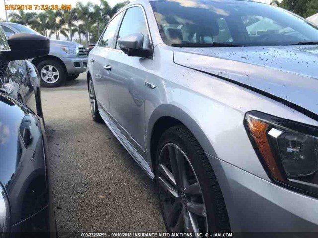 1VWDT7A33HC026190 - 2017 VOLKSWAGEN PASSAT R-LINE Gümüş foto 17