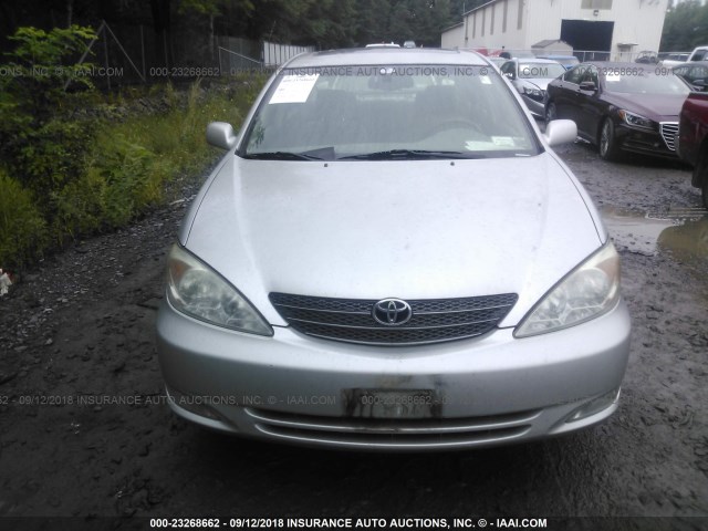 4T1BE30KX3U647270 - 2003 TOYOTA CAMRY LE/XLE/SE 银色 照片 6