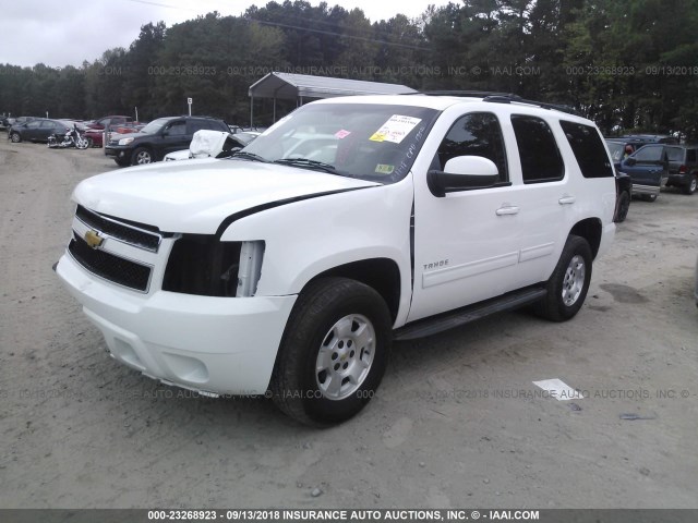 1GNSKAE06CR293783 - 2012 CHEVROLET TAHOE K1500 LS WHITE photo 2