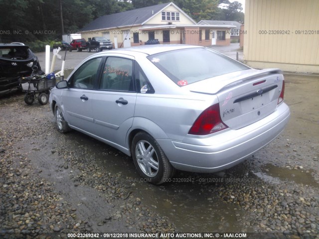 1FAFP34311W236205 - 2001 FORD FOCUS SE/SE SPORT SILVER photo 3