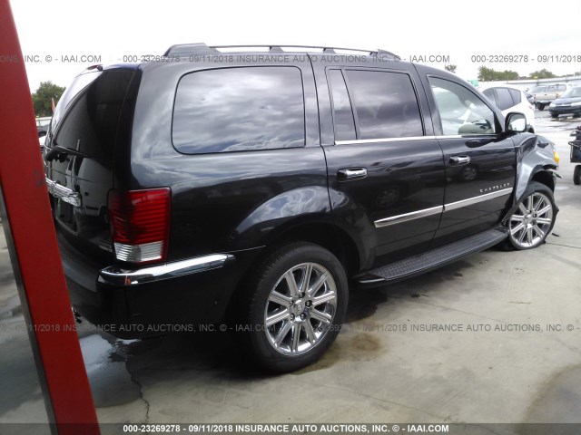 1A8HX58247F515892 - 2007 CHRYSLER ASPEN LIMITED შავი ფოტო 4