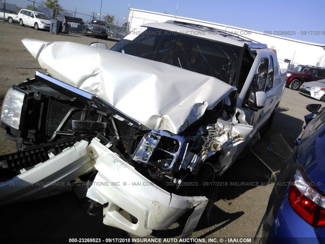 3GYEK63N52G144470 - 2002 CADILLAC ESCALADE EXT CREAM photo 2