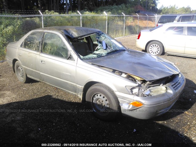 JT2BG22K4W0127091 - 1998 TOYOTA CAMRY CE/LE/XLE 银色 照片 1