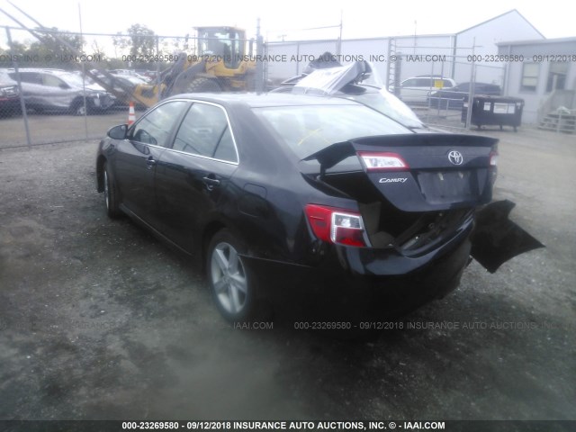 4T1BF1FK9DU675975 - 2013 TOYOTA CAMRY L/SE/LE/XLE 黑色 照片 3