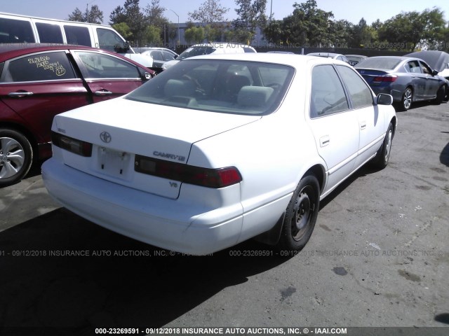 4T1BF22KXVU906119 - 1997 TOYOTA CAMRY CE/LE/XLE 白色 照片 4