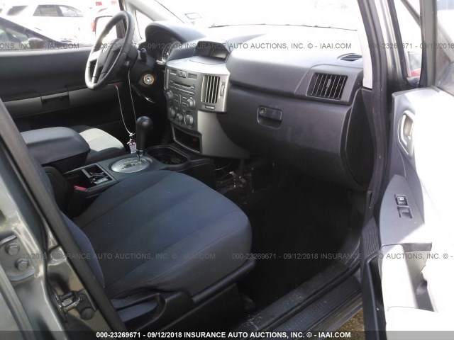 4A4MM21S44E012672 - 2004 MITSUBISHI ENDEAVOR LS GRAY photo 5