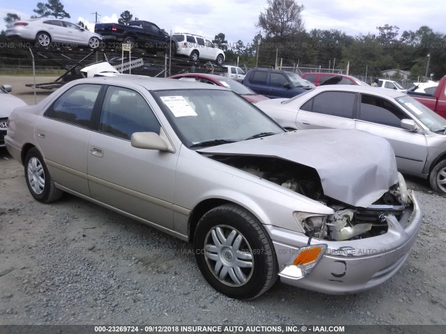 4T1BG22K01U074328 - 2001 TOYOTA CAMRY CE/LE/XLE 金色 照片 1