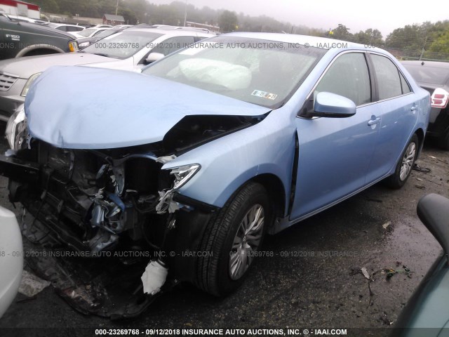 4T1BF1FK0CU531018 - 2012 TOYOTA CAMRY SE/LE/XLE Light Blue photo 2