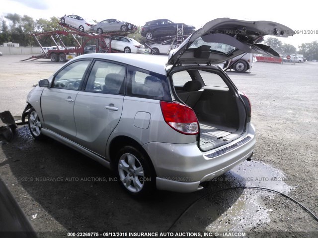 2T1KR32E33C139915 - 2003 TOYOTA COROLLA MATRIX XR SILVER photo 3