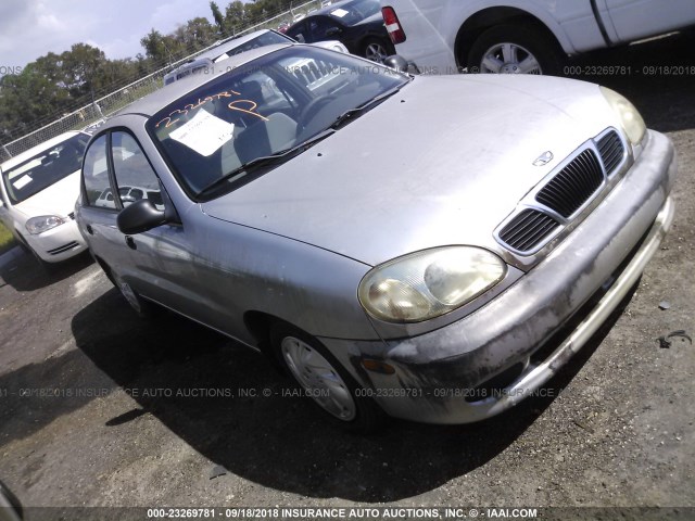 KLATA52602B702620 - 2002 DAEWOO LANOS S SILVER photo 1