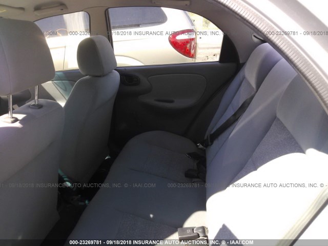 KLATA52602B702620 - 2002 DAEWOO LANOS S Plata foto 8