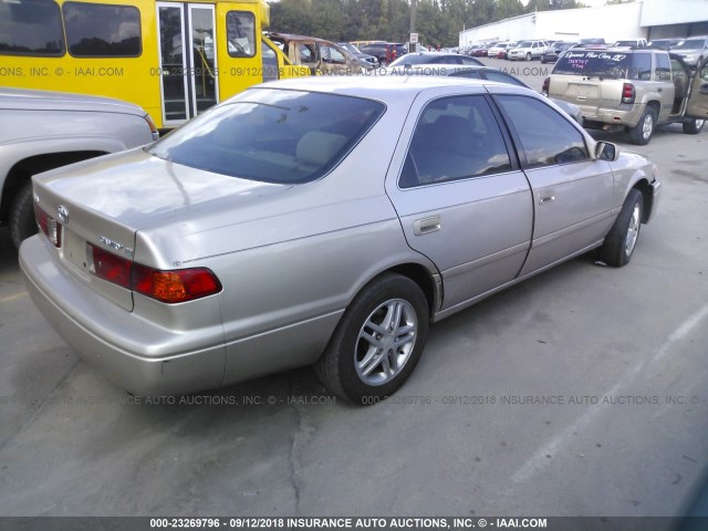 4T1BF22K41U131360 - 2001 TOYOTA CAMRY LE/XLE BEIGE photo 4