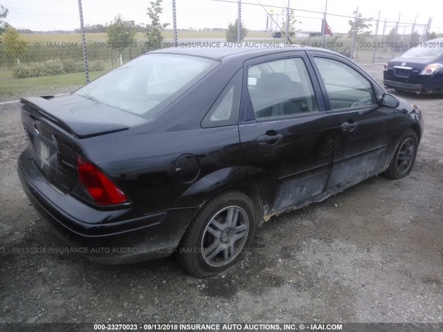 1FAFP34301W253982 - 2001 FORD FOCUS SE/SE SPORT BLACK photo 4