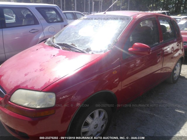 KL1TJ62604B217158 - 2004 CHEVROLET AVEO LS RED photo 2
