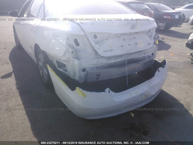 4T1BF1FK3FU038972 - 2015 TOYOTA CAMRY LE/XLE/SE/XSE WHITE photo 6