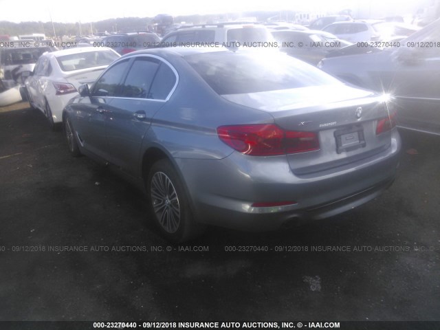 WBAJA7C55JWC75346 - 2018 BMW 530 XI SILVER photo 3