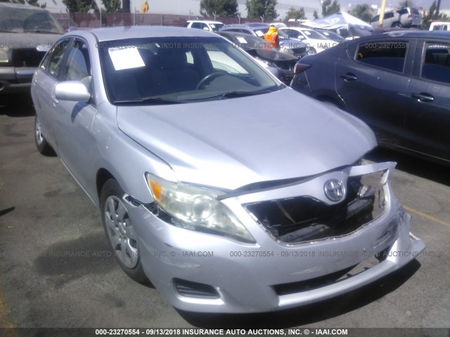 4T1BF3EK7AU518454 - 2010 TOYOTA CAMRY SE/LE/XLE ვერცხლისფერი ფოტო 1