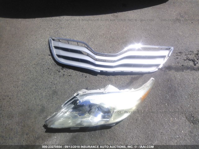 4T1BF3EK7AU518454 - 2010 TOYOTA CAMRY SE/LE/XLE ვერცხლისფერი ფოტო 6