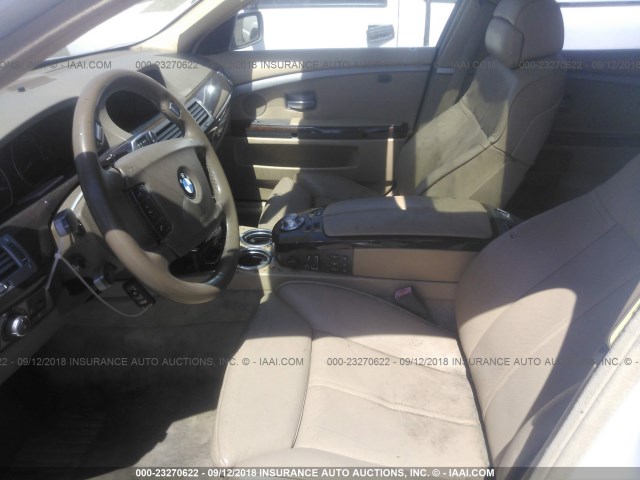 WBAHL83506DT02998 - 2006 BMW 750 I WHITE photo 5