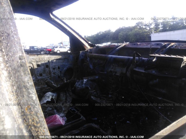 3D7KU28DX4G174309 - 2004 DODGE RAM 2500 ST/SLT 黑色 照片 5