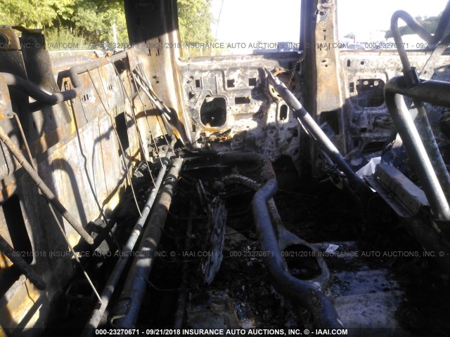 3D7KU28DX4G174309 - 2004 DODGE RAM 2500 ST/SLT 黑色 照片 8