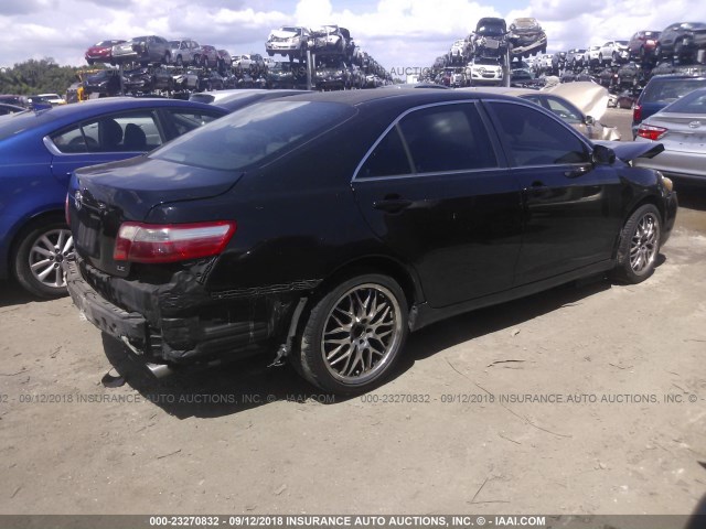 4T1BK46K27U529953 - 2007 TOYOTA CAMRY NEW GENERAT LE/XLE/SE BLACK photo 4