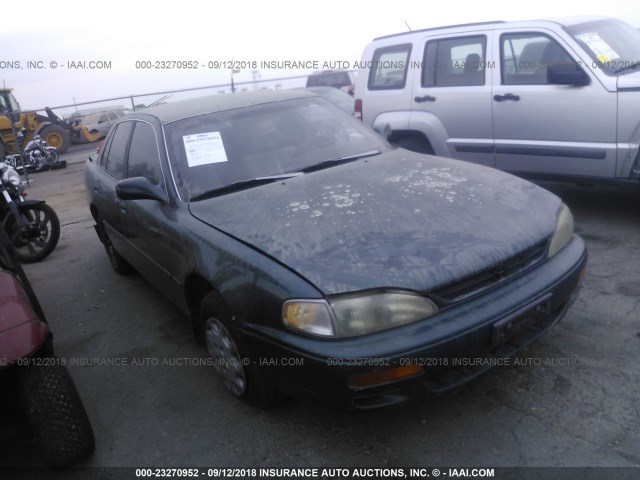 4T1BG12K3TU941203 - 1996 TOYOTA CAMRY DX/LE/XLE GREEN photo 1