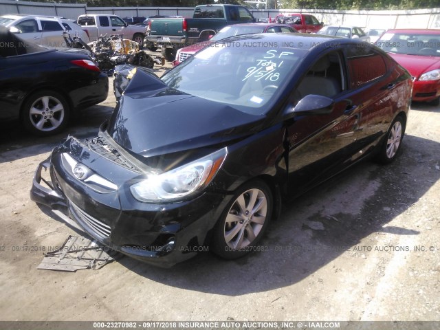 KMHCU4AE8DU576402 - 2013 HYUNDAI ACCENT GLS/SE BLACK photo 2