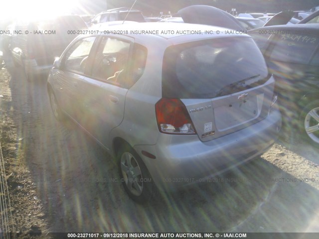 KL1TD62685B396915 - 2005 CHEVROLET AVEO LS SILVER photo 3